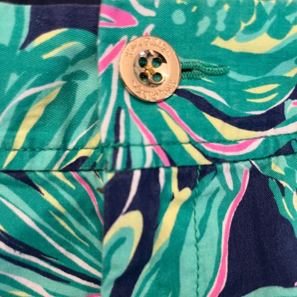 Lilly Pulitzer The Callahan Short, blue‎ and green tropical print, size 0, EUC - Picture 7 of 7